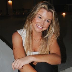 Meet your Posher, Halle